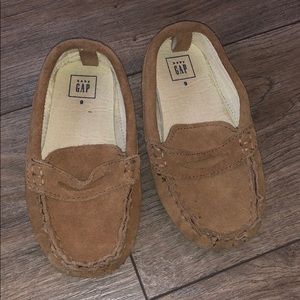 Gap toddler moccasins